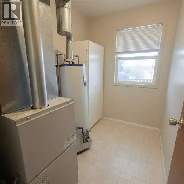 53412 Highway 748 East Rural Yellowhead County, Alberta in Houses for Sale in St. Albert - Image 38