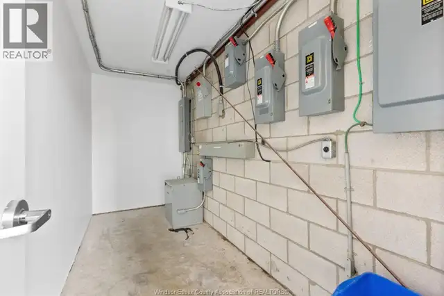 492 BLANCHARD PARK Unit# 1 Lakeshore, Ontario in Commercial & Office Space for Rent in Windsor Region - Image 17