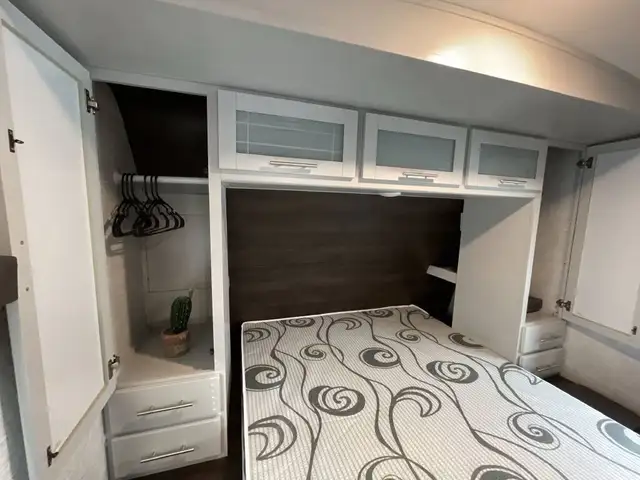 2021 KEYSTONE RV BULLET 261RBS (FINANCING AVAILABLE) in Travel Trailers & Campers in Kelowna - Image 15