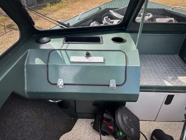 2015 KingFisher 2175 Torrent in Powerboats & Motorboats in Edmonton - Image 17