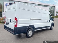 Maximize efficiency with this 2024 Ram ProMaster Tradesman Cargo Van. With just 31,116 kilometers, t... (image 4)