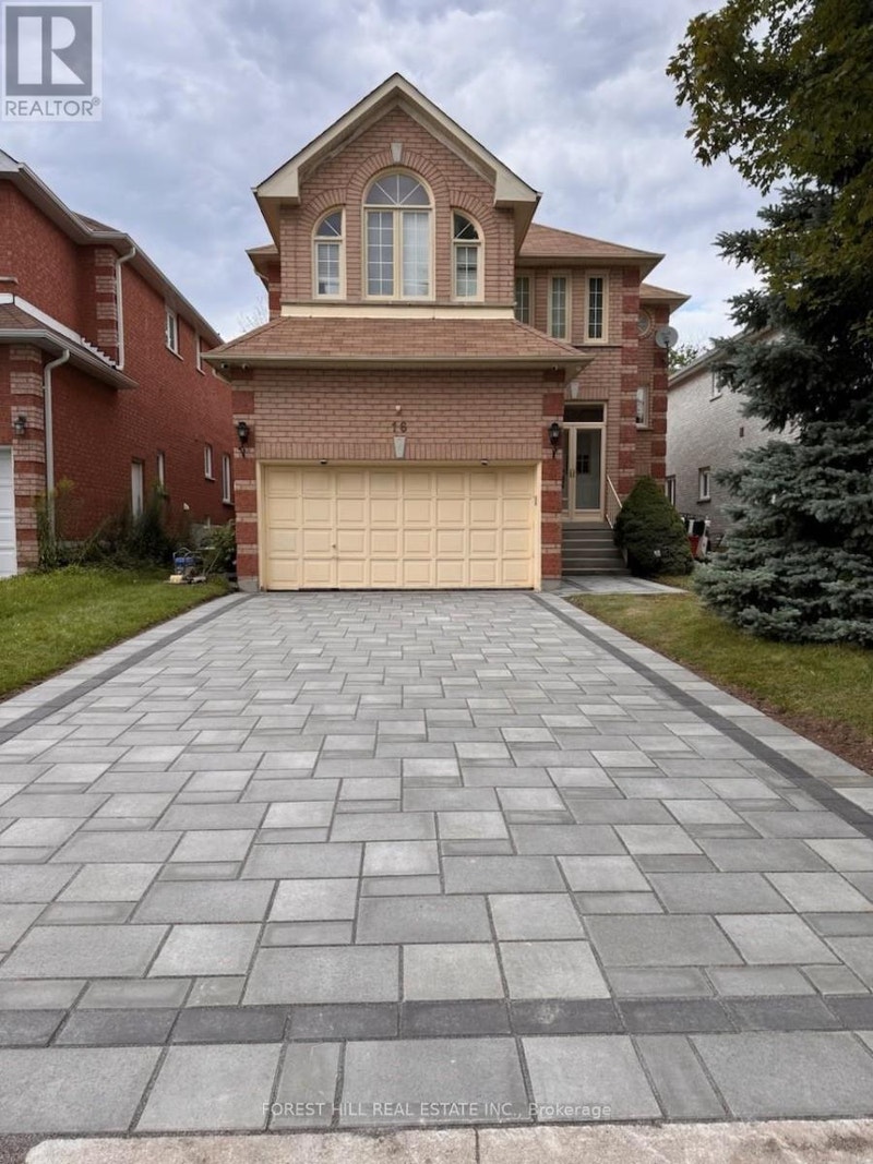 16 RAWLINGS AVENUE Richmond Hill (Devonsleigh), Ontario Houses for