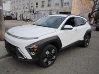 AUTOMATIC. FINISHED IN WHITE WITH BLACK INTERIOR. ALLOY WHEELS, A/C, PUSH BUTTON START, APPLE/ANDROI... (image 1)