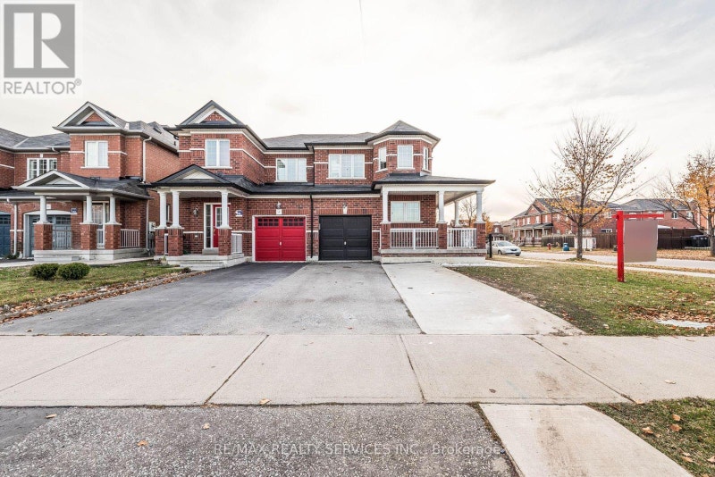 2 BURNSTOWN CIRCLE Brampton, Ontario Houses for Sale Mississauga