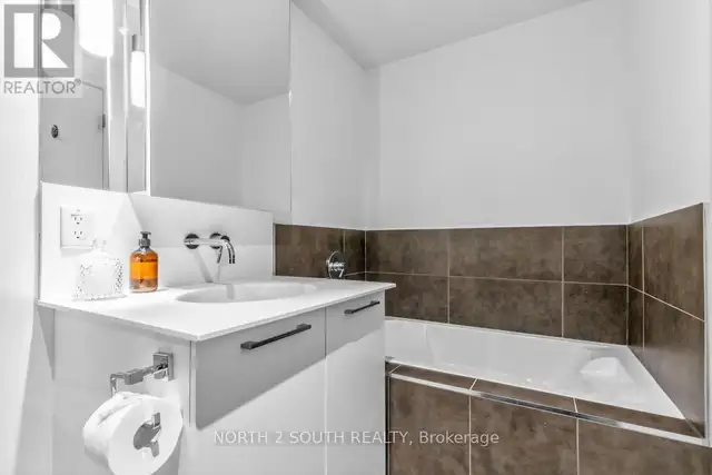 225 - 95 BATHURST STREET Toronto (Waterfront Communities), Ontar in Long Term Rentals in City of Toronto - Image 13