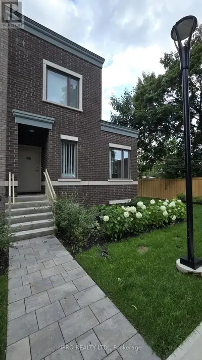 81 - 10 WILLIAM JACKSON WAY Toronto (New Toronto), Ontario