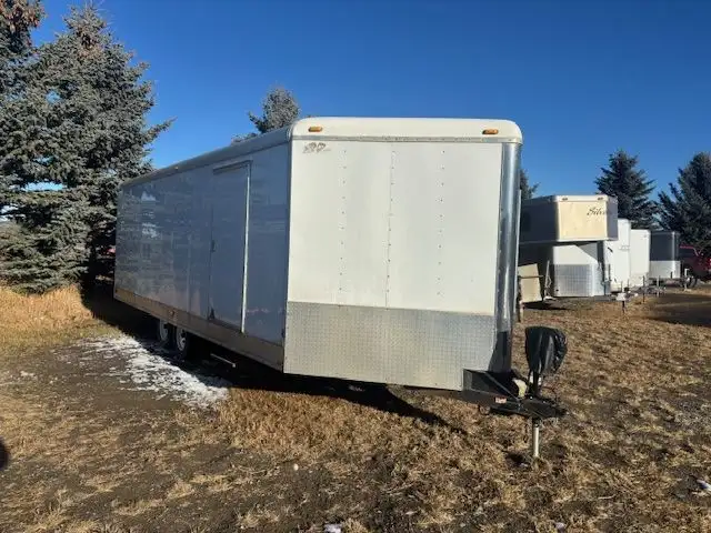 2006 FORREST RIVER 26' Snowbird snowmobile trailer OSRB826TA2 in Cargo & Utility Trailers in Calgary - Image 3