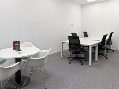 Flexible large office for rent designed to accommodate 40 people at Regus 343 Preston. A fully servi...