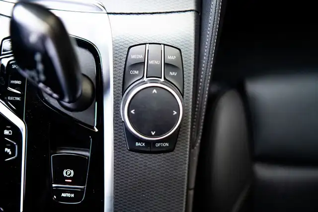 2023 BMW 5 Series5783111882886553628