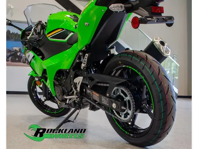 2025 Kawasaki NINJA 500 SE KRT in Sport Bikes in Ottawa - Image 11
