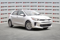 Seeking a vehicle that masterfully balances fuel economy with everyday versatility? This 2019 Kia Ri... (image 7)