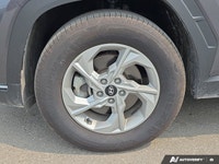 Command the roads with confidence and comfort in this exceptional 2022 Hyundai Tucson Preferred Spor... (image 8)