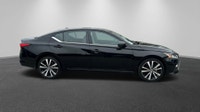2021 Nissan Altima SR Experience the perfect blend of sporty design and all-weather driving confiden... (image 5)