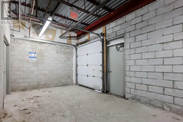 18 - 2355 DERRY ROAD E Mississauga (Northeast), Ontario in Commercial & Office Space for Sale in Mississauga / Peel Region - Image 32
