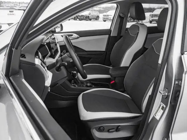 2025 Volkswagen Taos Comfortline 1.5T 4MOTION in Cars & Trucks in Strathcona County - Image 30