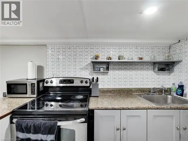 44 FRANCIS Street Hamilton, Ontario in Commercial & Office Space for Sale in Mississauga / Peel Region - Image 24