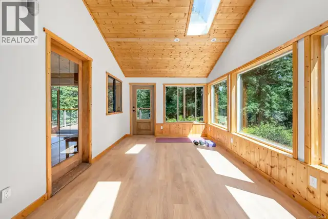 9900 Greenhill Rd Denman Island, British Columbia in Houses for Sale in Comox / Courtenay / Cumberland - Image 16