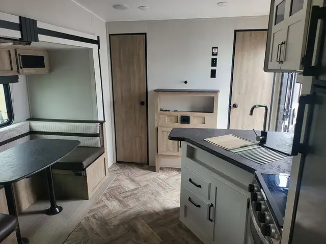 2024 Palomino PUMA 29 TH in Travel Trailers & Campers in St. Albert - Image 44