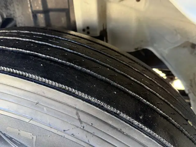 2015 Hino 358 22 Foot Dump Flatdeck with Amco Veba Crane and Air in Heavy Trucks in Regina - Image 64