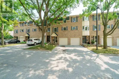 Opportunity awaits in the heart of downtown Burlington! Well managed small quiet complex. This multi...