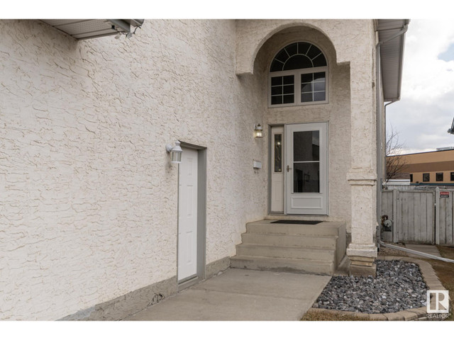 59 DEER PARK BV Spruce Grove, Alberta in Houses for Sale in St. Albert - Image 4