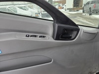 Rare Spec Unit - 2017 Hino 195 - 12Ft Aluminum Box (12x96Wx84H) with Custom Lift Gate (Waltco 2000LB... (image 9)