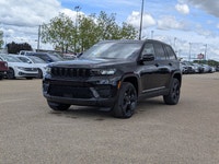 The new 2025 Jeep Grand Cherokee Altitude is a versatile midsize SUV that combines capability, advan... (image 1)