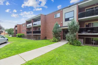 Blackacres Blvd Apartments - 1 Bedroom available at 181,183 Blac