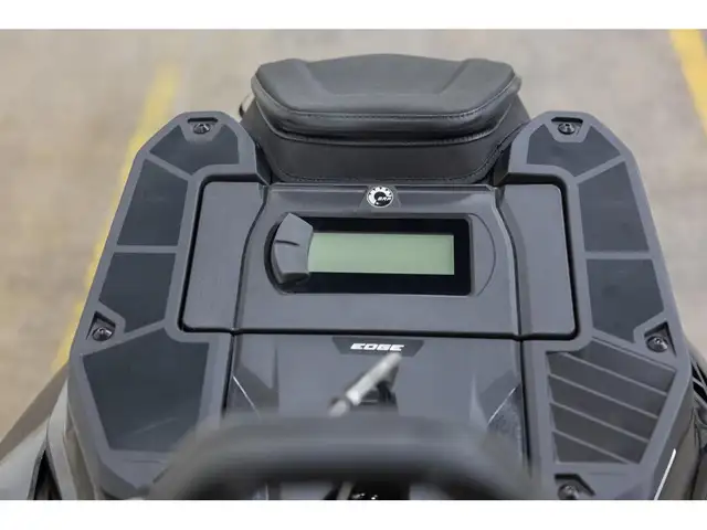 2026 Ski-Doo CGTF in Snowmobiles in Calgary - Image 13