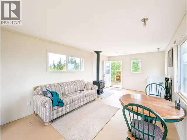 7872 BROWN ROAD Bridge Lake, British Columbia in Houses for Sale in 100 Mile House - Image 8