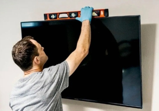 Tv Wall Mounting / Tv Installation Expert Services 647-571-9509 in TVs in Mississauga / Peel Region