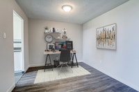 1 Month Free Rent No Last Month's Rent Deposit Free Parking - 3 Months Visit our Website: https://ww... (image 6)