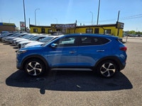 The 2017 Hyundai Tucson Limited is a stylish compact SUV that delivers a premium blend of performanc... (image 1)