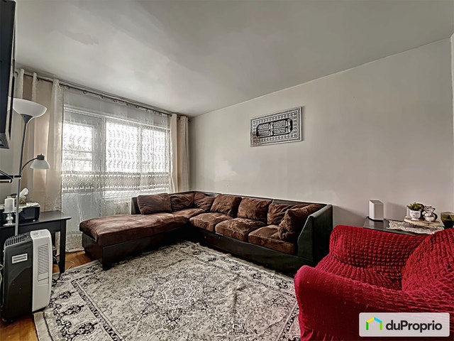 $878,000 - Triplex for sale in Ahuntsic / Cartierville — photo 2