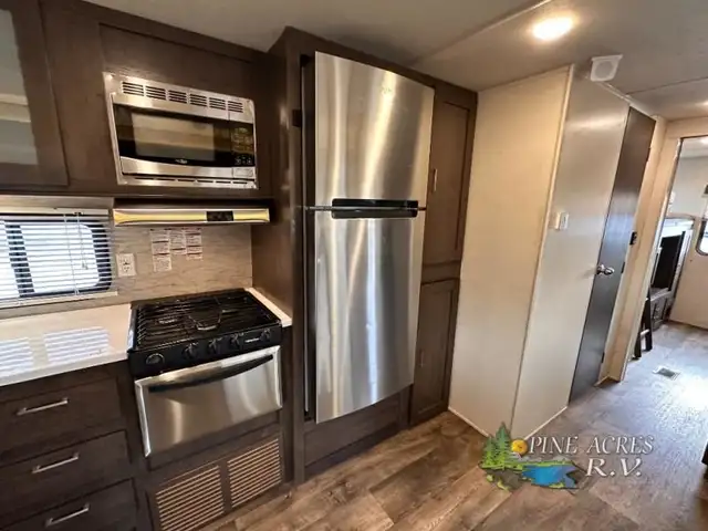 2019 Forest River RV Salem 32BHDS Bunk Room & 2 Slides in Travel Trailers & Campers in Moncton - Image 19
