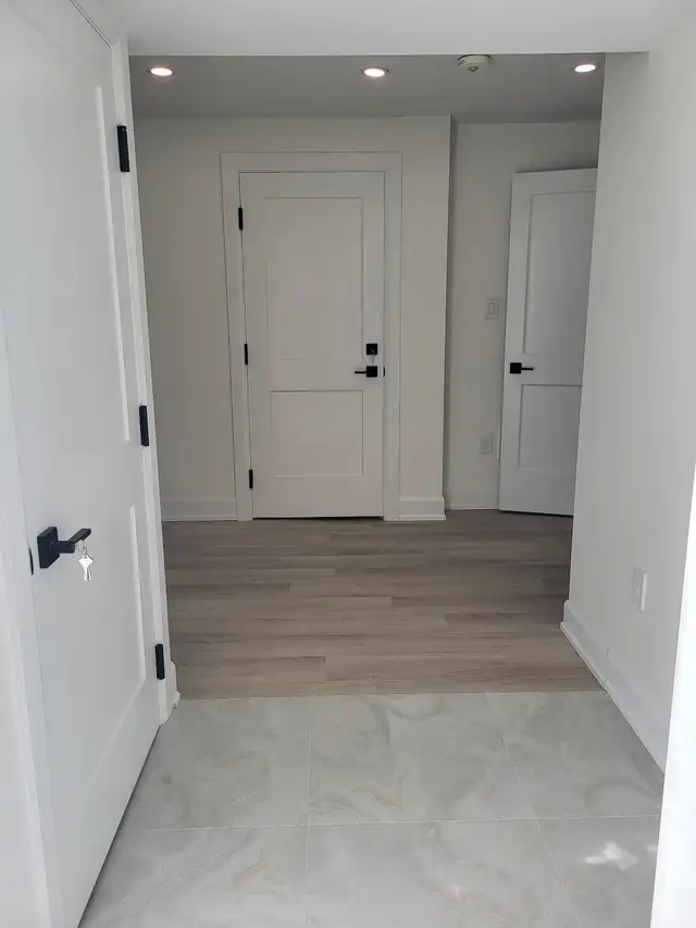 1,200 SQFT 2 Bedroom Basement Apartment in Long Term Rentals in Mississauga / Peel Region - Image 12