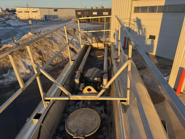 2003 WESTERN STAR 4900 in Heavy Trucks in Saskatoon - Image 31