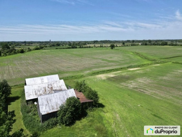 $1,999,995 - Arable Land in Drummondville (Drummondville) — photo 1