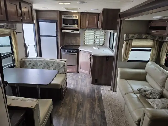 2019 Forest River Wildcat Maxx Lite 245RGX in Travel Trailers & Campers in Penticton - Image 14