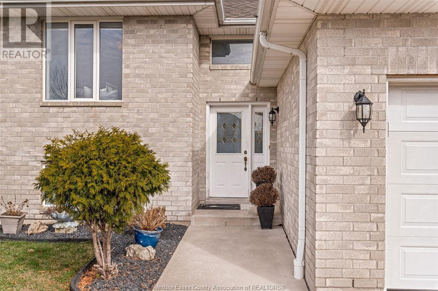 2418 DUNESHILL Windsor, Ontario in Houses for Sale in Windsor Region - Image 4