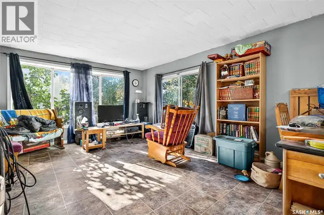 79 Spruce STREET Caronport, Saskatchewan in Houses for Sale in Moose Jaw - Image 12