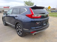 NEW TO CANADA? WE HAVE AN APPROVAL WAITING FOR YOU! The 2017 Honda CR-V Touring is a well-rounded SU... (image 4)