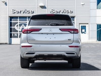 2024 Mitsubishi Outlander GT S-AWC 7 Passenger Alloy Silver Metallic 2.5L 4-Cylinder DOHC 4WD CVT 4D... (image 5)