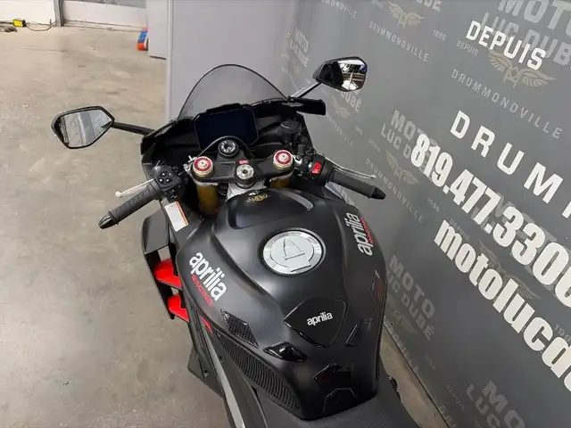 2024 Aprilia RSV4 in Sport Bikes in Drummondville - Image 13