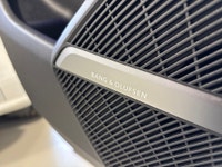**SUMMER SPECIAL!** FEATURING : QUATTRO AWD, DIGITAL GAUGE CLUSTER NAVIGATION DISPLAY, MULTICOLOUR A... (image 9)