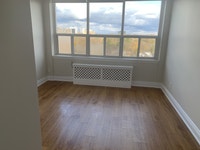 MUST SEE! STUNNING 3 BEDROOM 2 BATHROOM PENTHOUSE FOR RENT IN OLD SOUTH LONDON! LIMITED TIME OFFER:... (image 8)