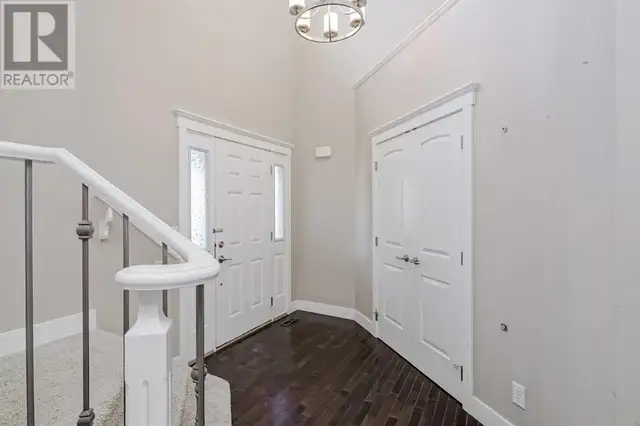 250 Kings Heights Drive SE Airdrie, Alberta62864759304833123