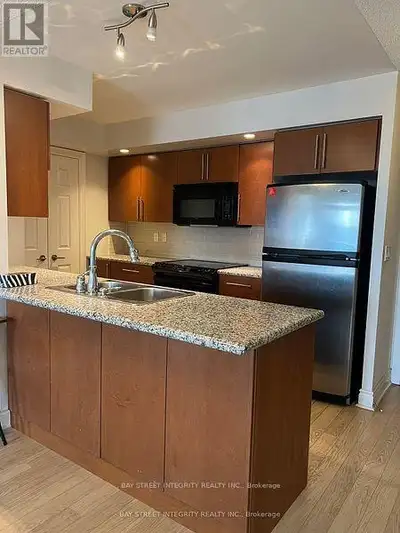 1561 - 23 COX BOULEVARD Markham (Unionville), Ontario
