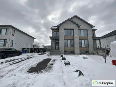 Superbe maison jumelée CLE EN MAIN, modèle « Scandina » construite par GBD avec beaucoup d'extras (p...