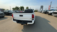 This Toyota Tacoma has a powerful Regular Unleaded V-6 3.5 L/211 engine powering this Automatic tran... (image 9)